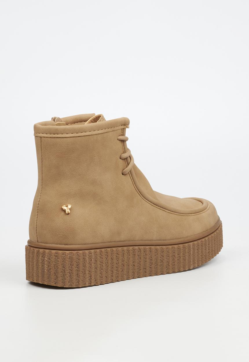 Butterfly Feet - Hollis 1 Chukka - Taupe
