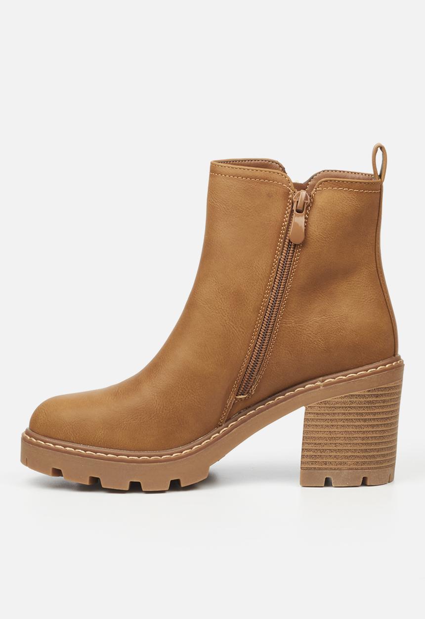 Miss Black - Kat 3 boot - camel