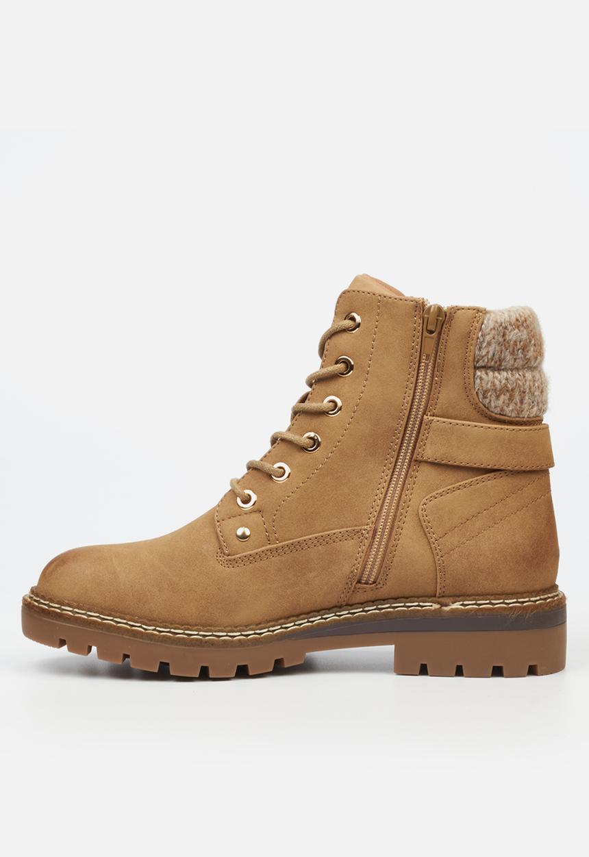 Miss Black - Knox 1 boot - camel