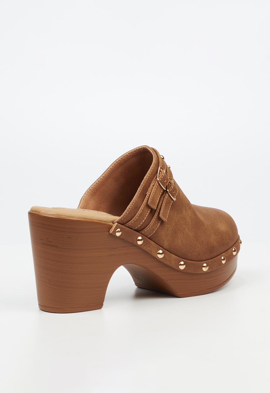 Butterfly Feet - Inga 1 Clog - Tan