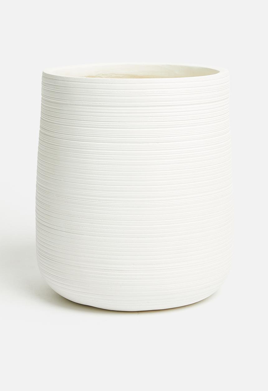 Sixth Floor - Villa fiberclay planter - Off white