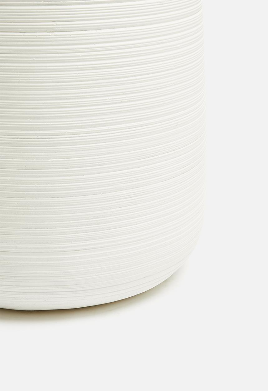 Sixth Floor - Villa fiberclay planter - Off white