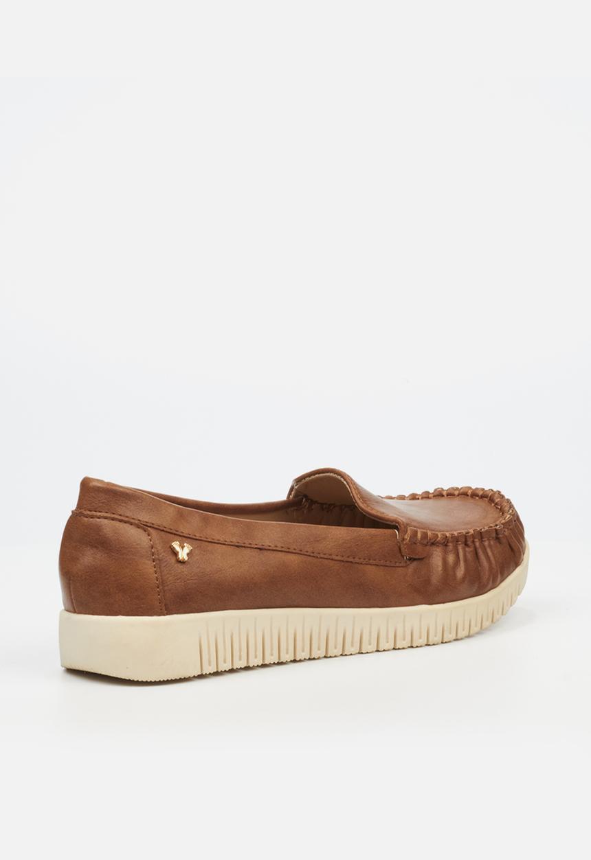 Butterfly Feet - Pyper 1 Boat - Tan