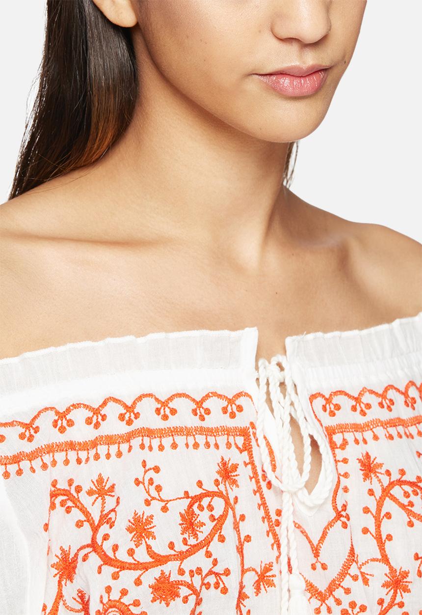 Vero Moda - Monaco embroidered off the shoulder top