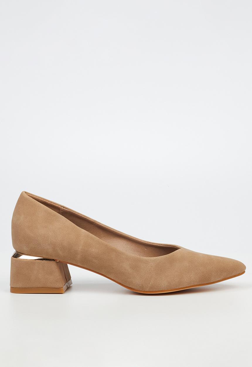 Butterfly Feet - Aimee 1 Court - Taupe
