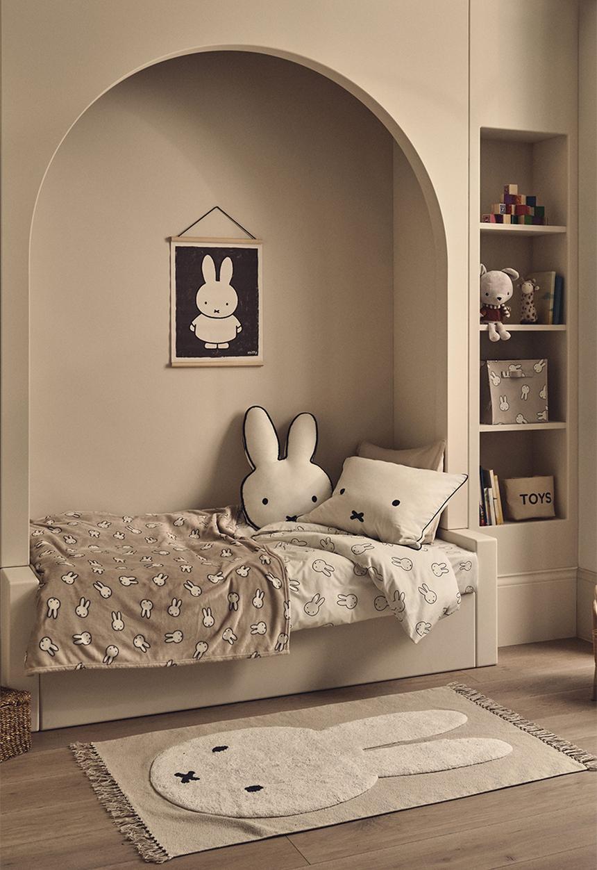H&M - Tufted rug - light beige/miffy