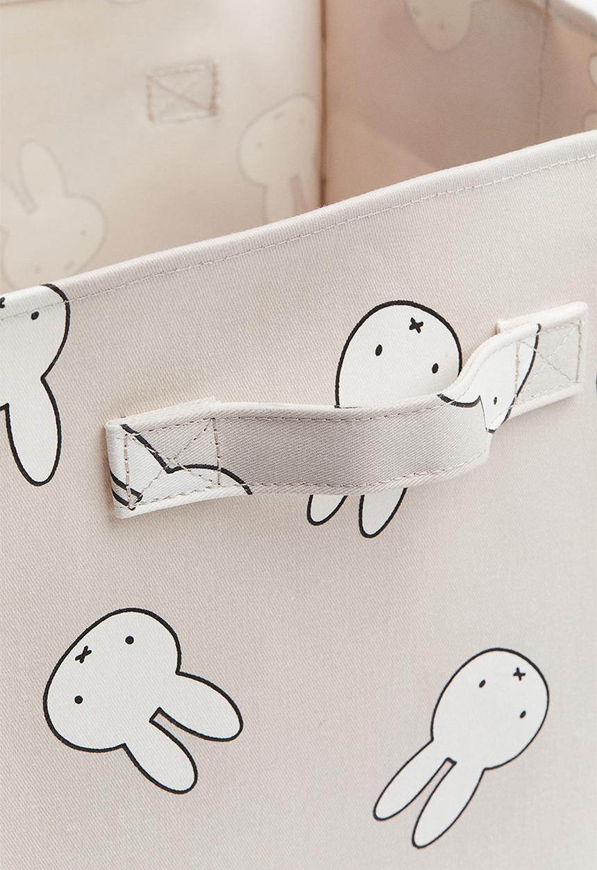 H&M - Printed storage basket - light greige/miffy