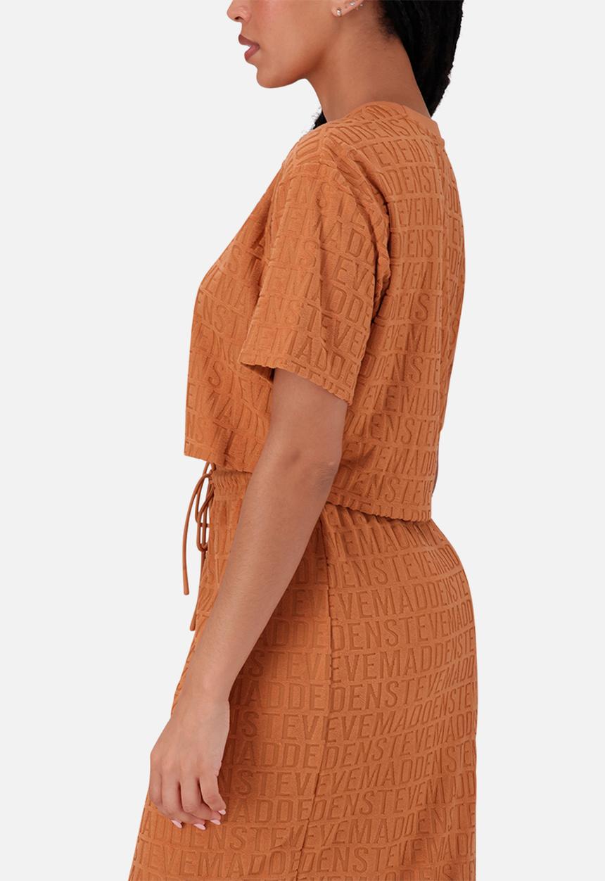 Steve Madden - Alondra Embossed Logo Boxy T-Shirt - Dark Caramel