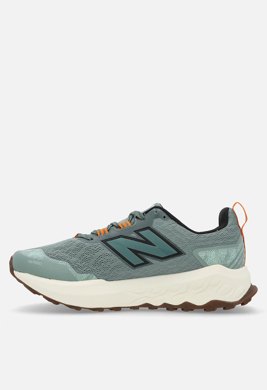 New Balance  - FRESH FOAM X GAROE v2