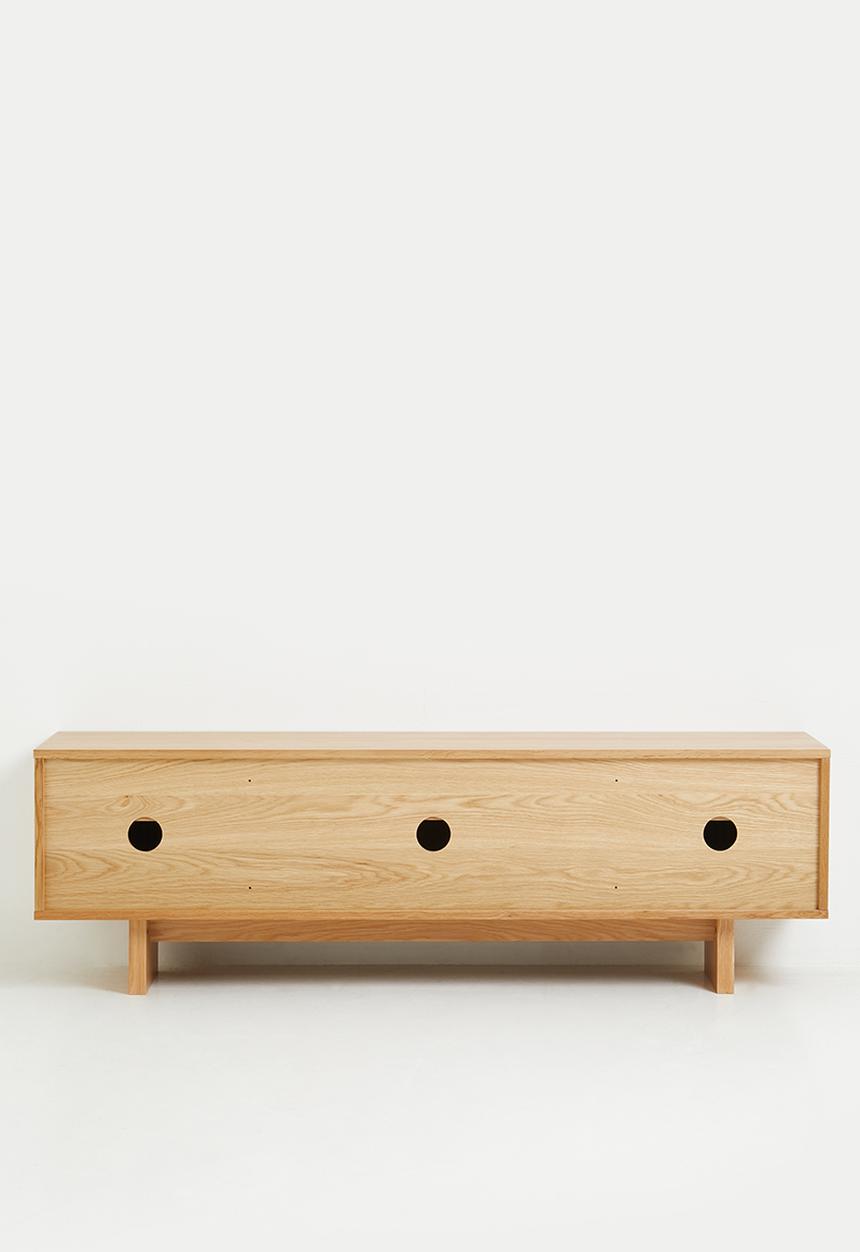 Sixth Floor - Groove TV-table - Oak Veneer