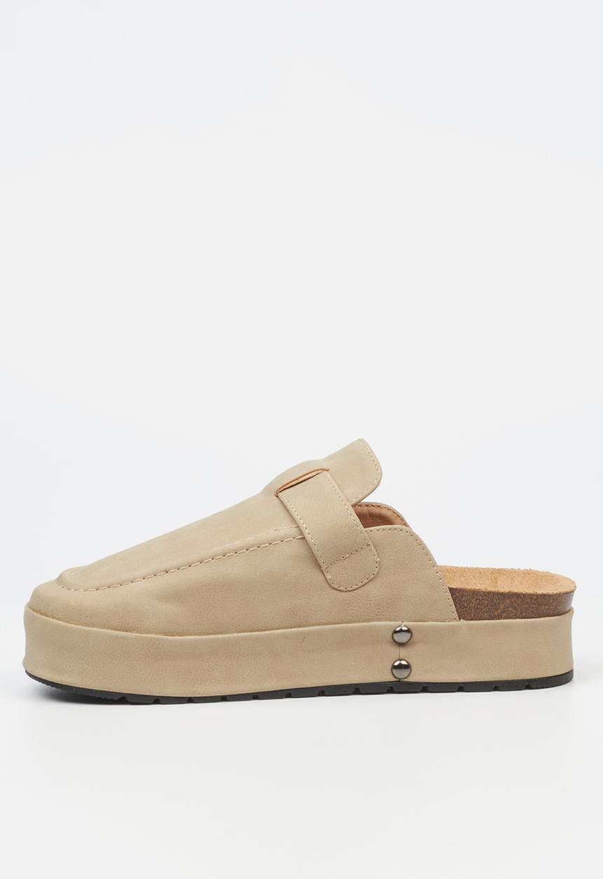 Butterfly Feet - Aruna 1 Mule - Beige