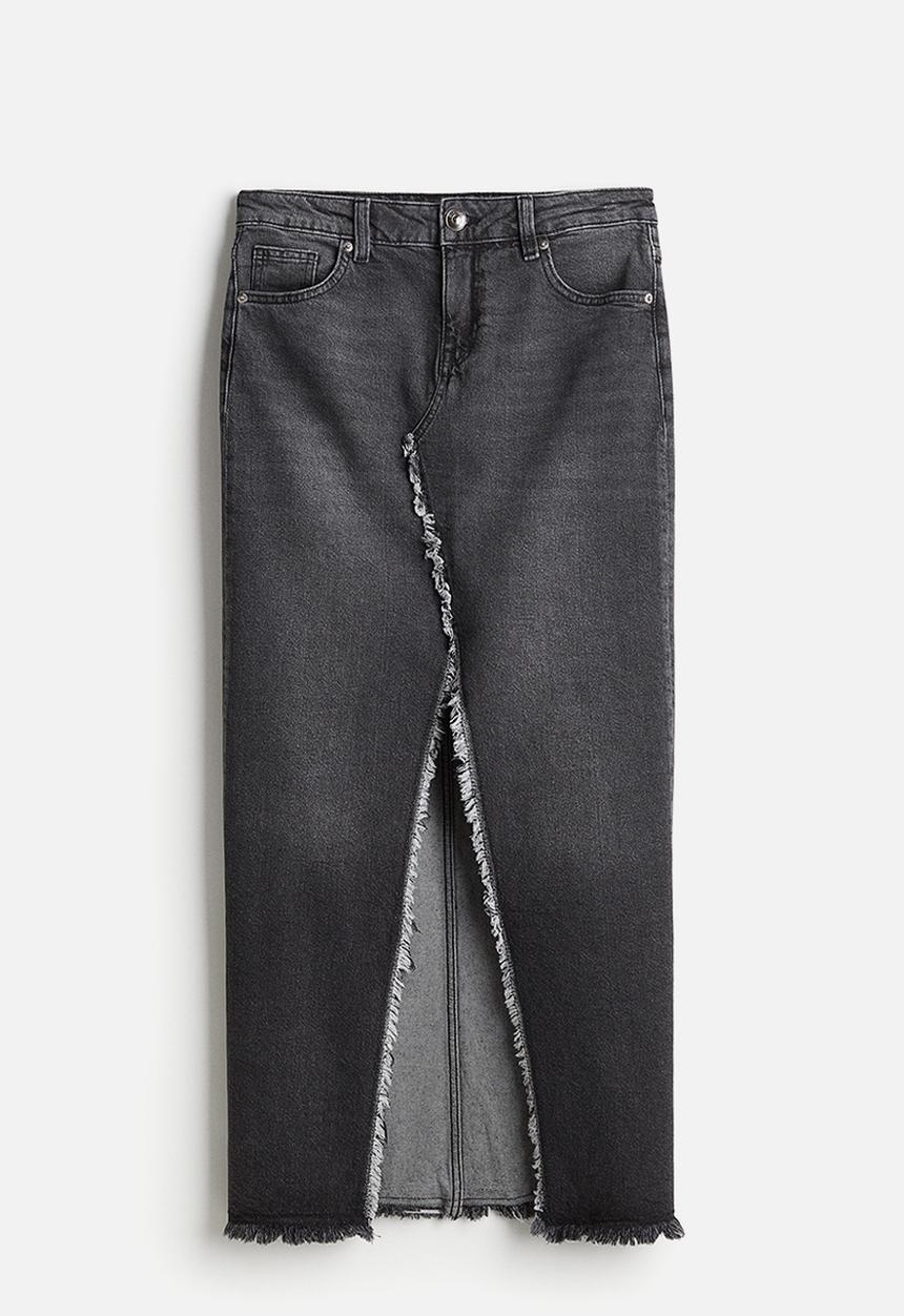 H&M - Frayed-edge denim skirt - black