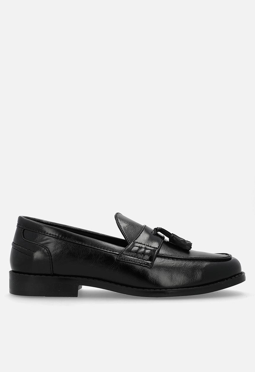 PC - Tassel Slip on - Black