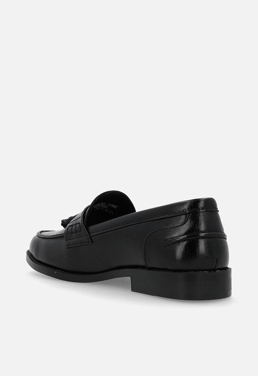 PC - Tassel Slip on - Black