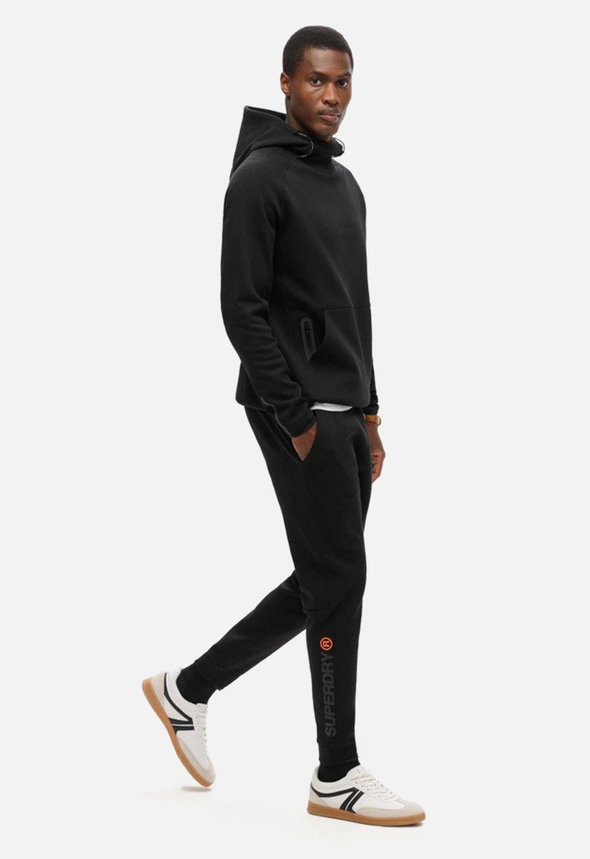 Superdry. - Tech logo tapered jogger - black