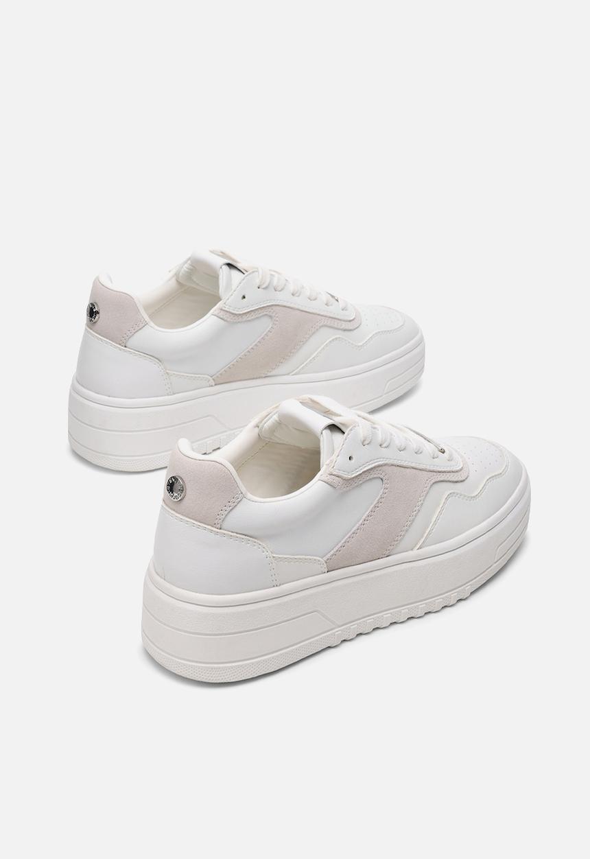 Steve Madden - Courtyard Sneaker - White