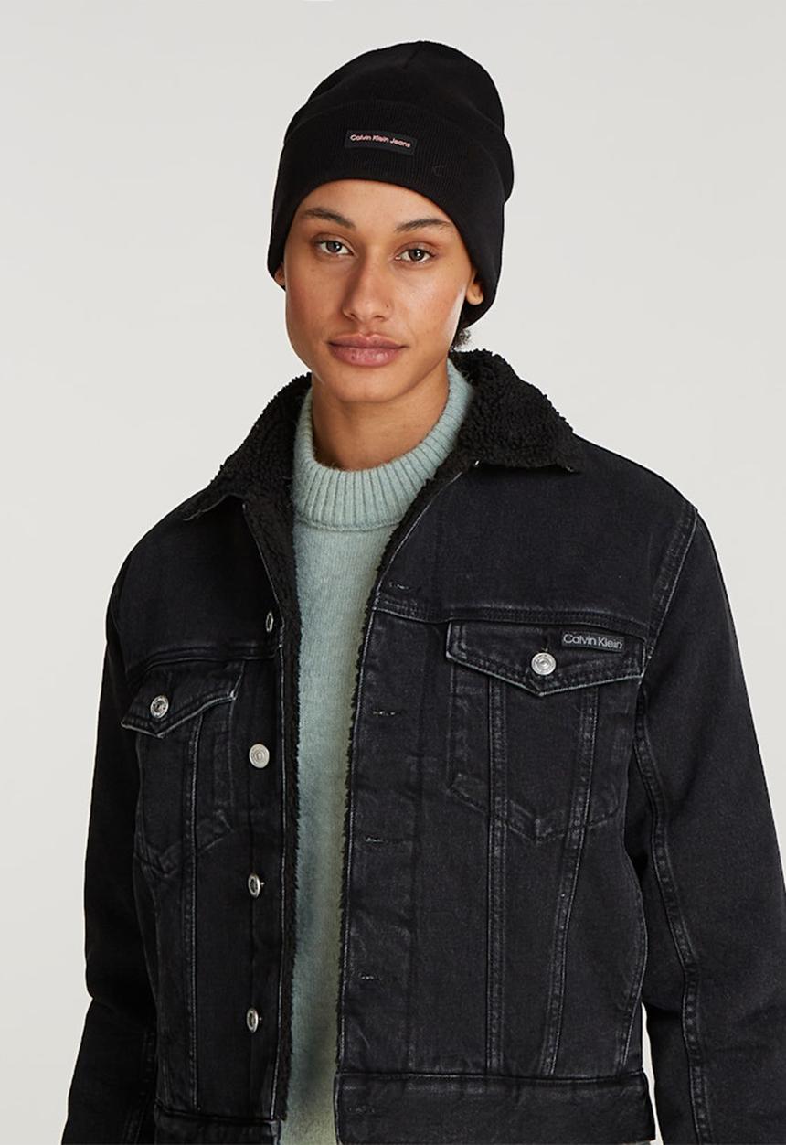 Calvin Klein - Inst patch beanie-black/dusty rose
