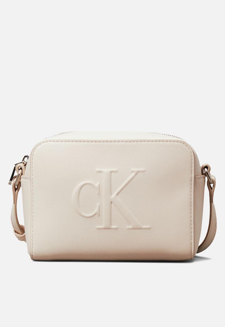 Calvin Klein - Sculpted camera bag deboss-gray morn