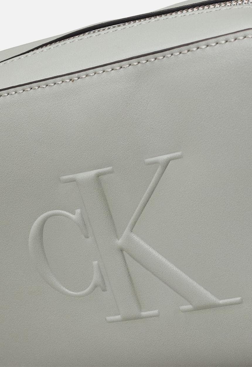 Calvin Klein - Sculpted camera bag deboss-slate gray