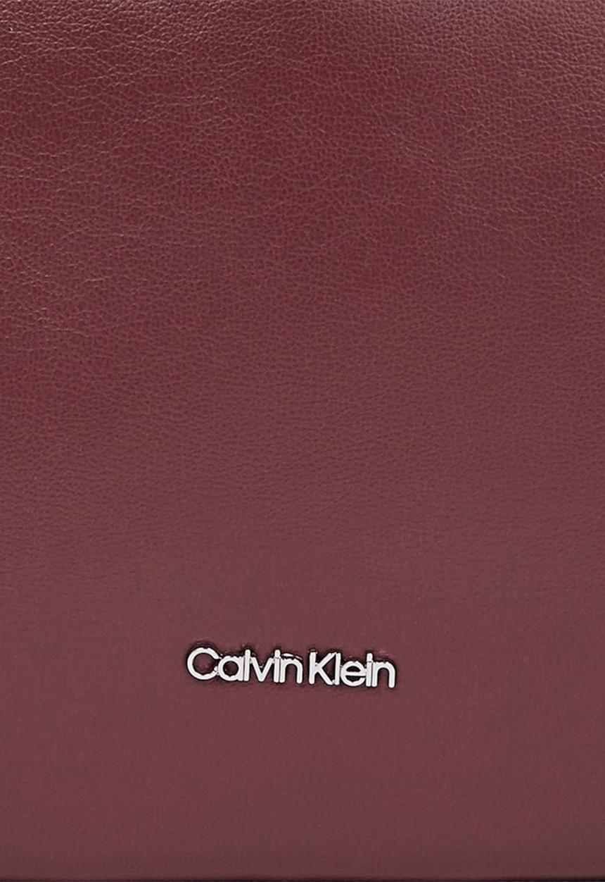 Calvin Klein - Soft sculpt mini bag-oxblood