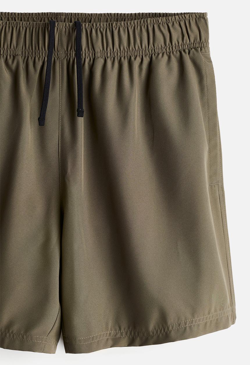 H&M - Drymove™ woven sports shorts with pockets - green