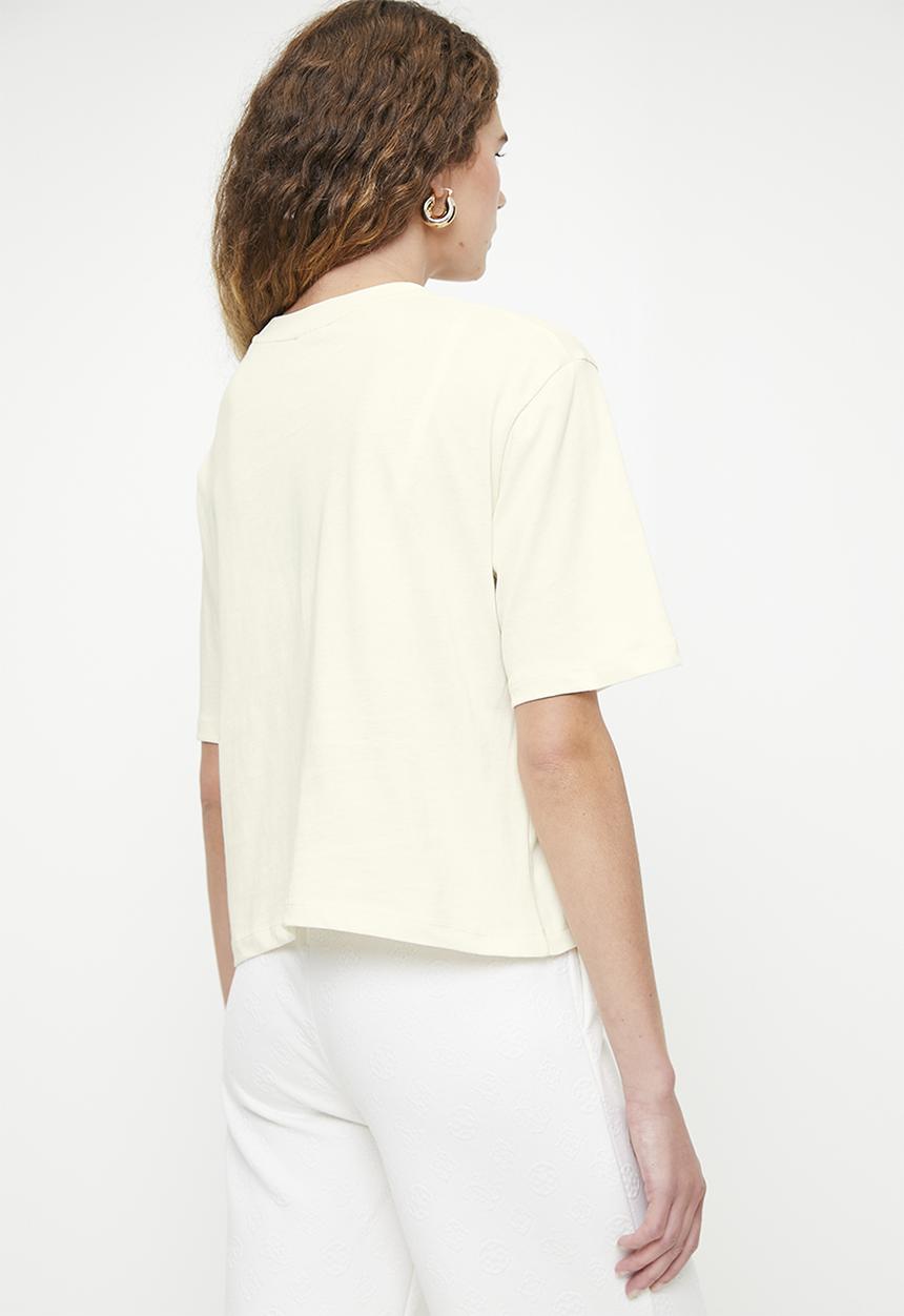 GUESS - krissy boxy tee - dove white