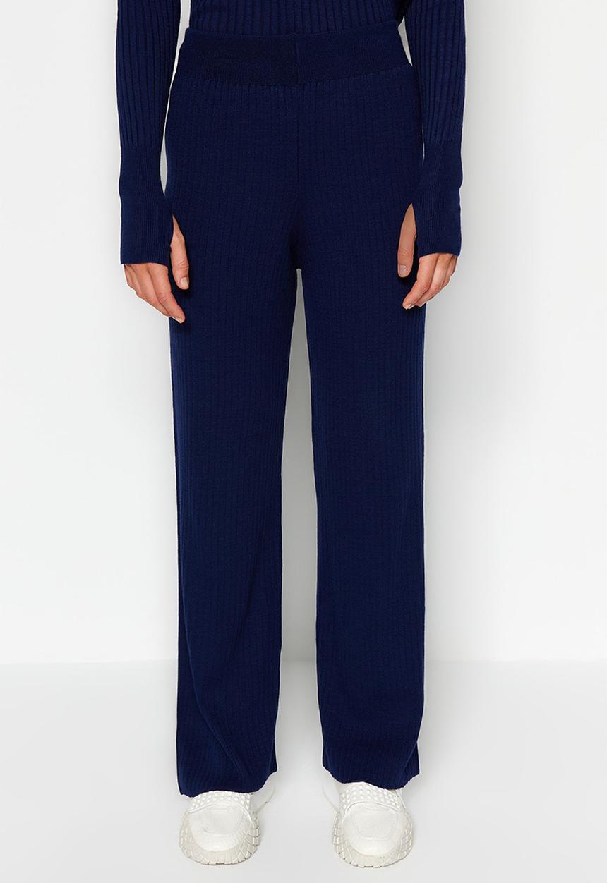 Trendyol - Basic finger detailed knitwear bottom-top set - navy blue