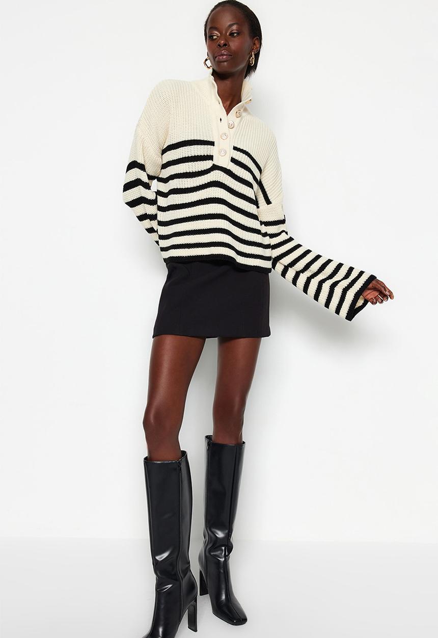 Trendyol - Wide neck striped knitwear sweater - ecru 