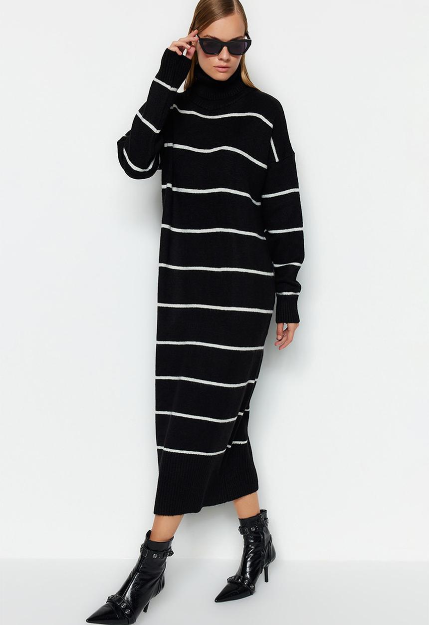 Trendyol - Maxi knit wide pattern soft texture dressess - black