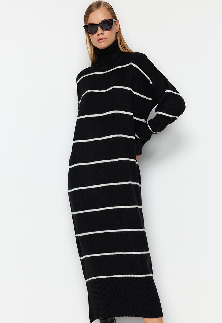Trendyol - Maxi knit wide pattern soft texture dressess - black