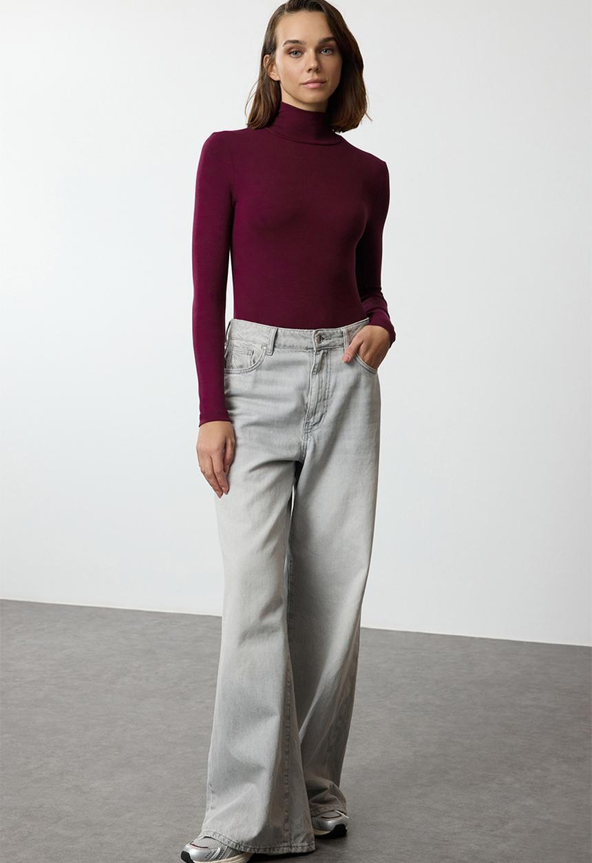 Trendyol - Premium turtleneck fitted stretchy knitted blouse - burgundy