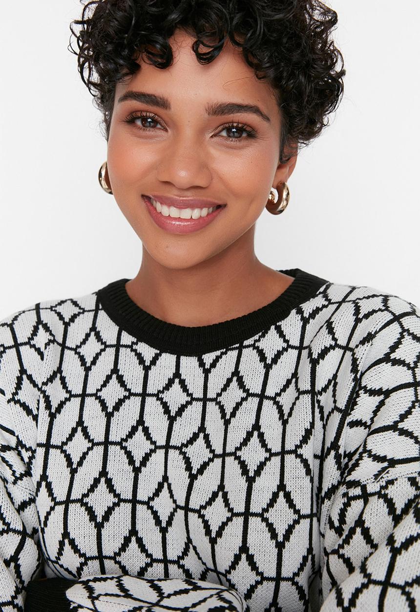 Trendyol - Black geometric patterned sweater-pants set