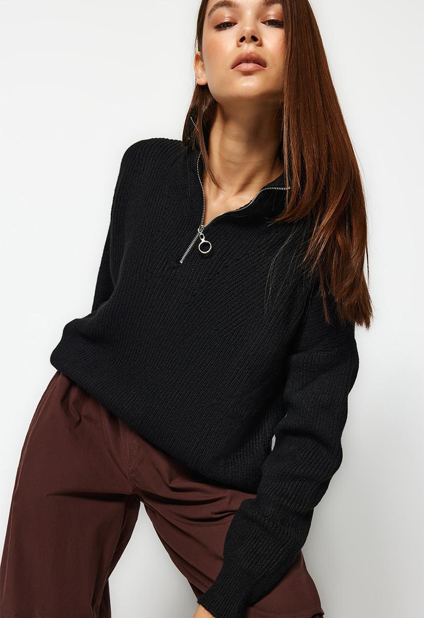 Trendyol - Black soft textured zippered knitwear