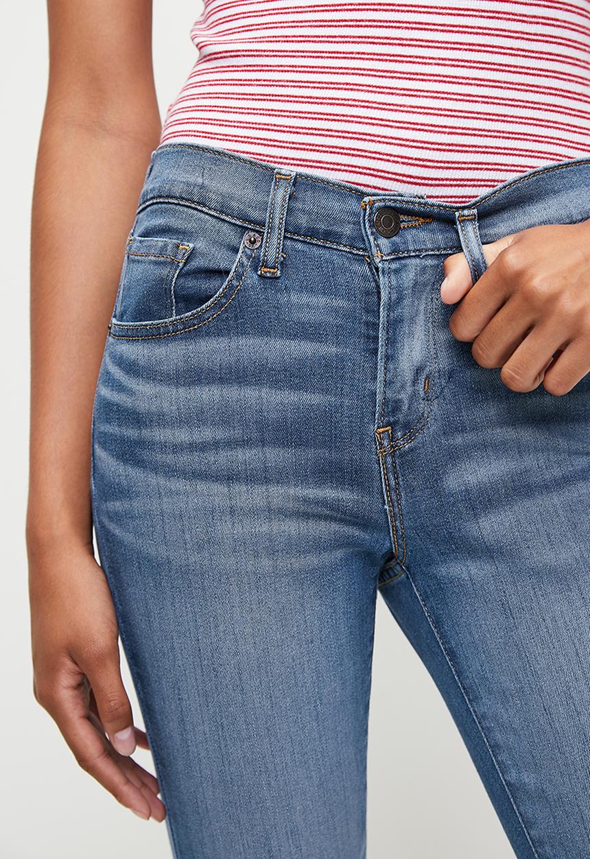 Levi’s® - Curvy Super Skinny Lapis Topic - blue