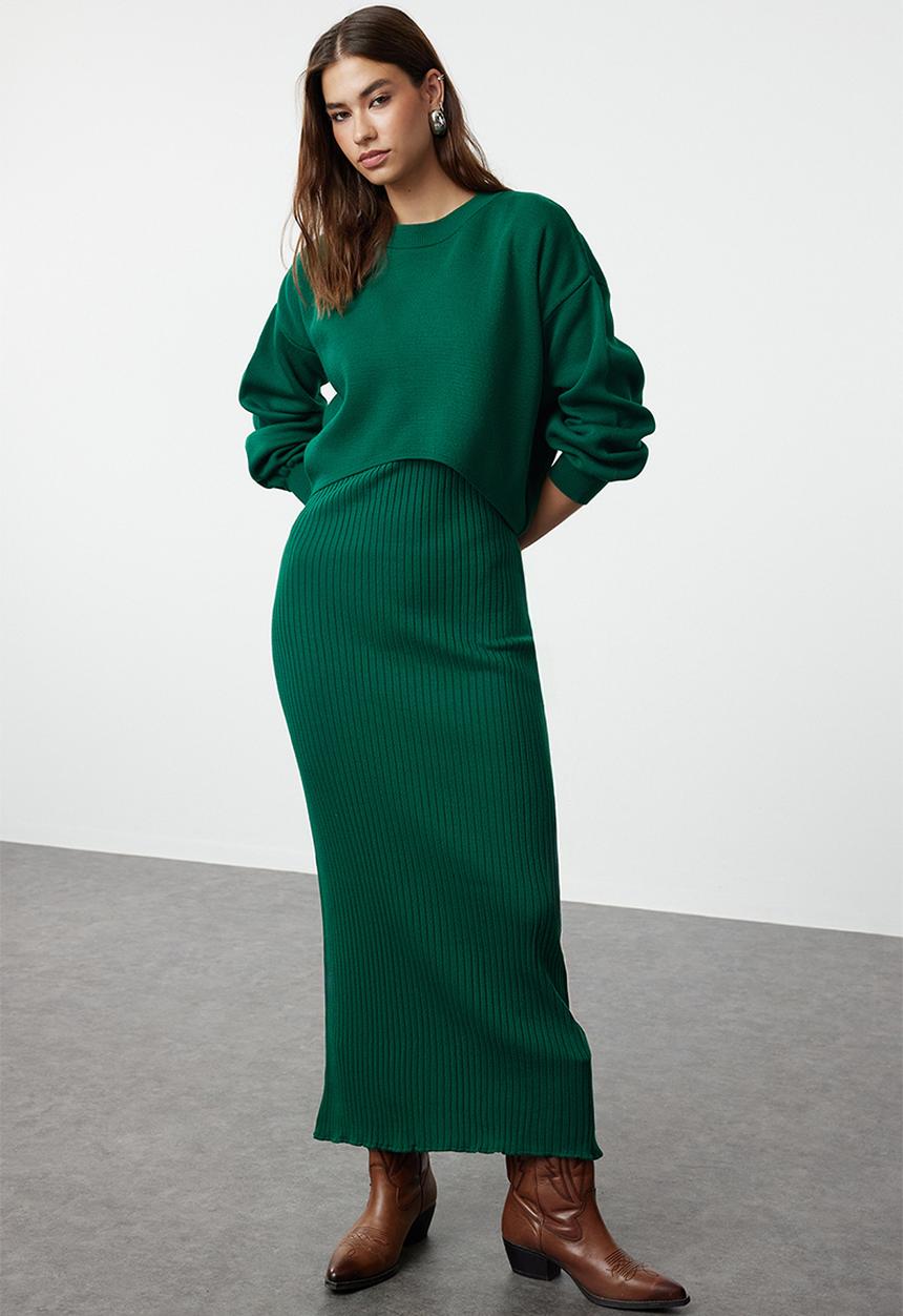Trendyol - Midi knitted sweater dress set - green