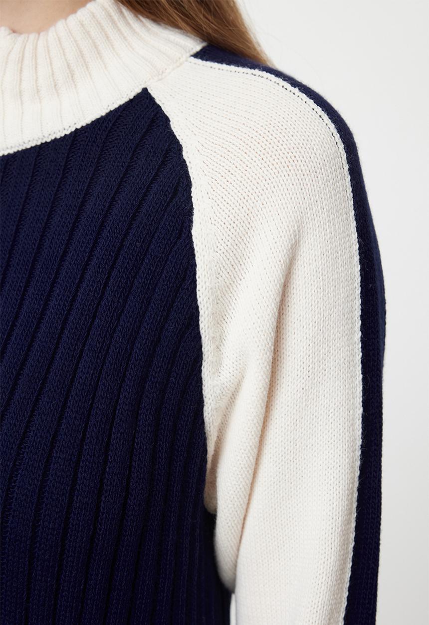 Trendyol - Colour block zipper collar sweater - navy blue