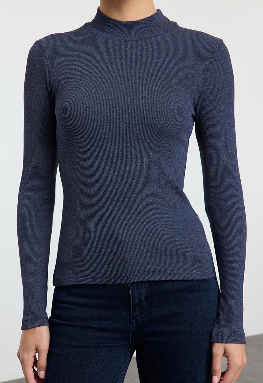 Trendyol - Fitted high neck long sleeve ribbed stretchy knitted top - indigo 