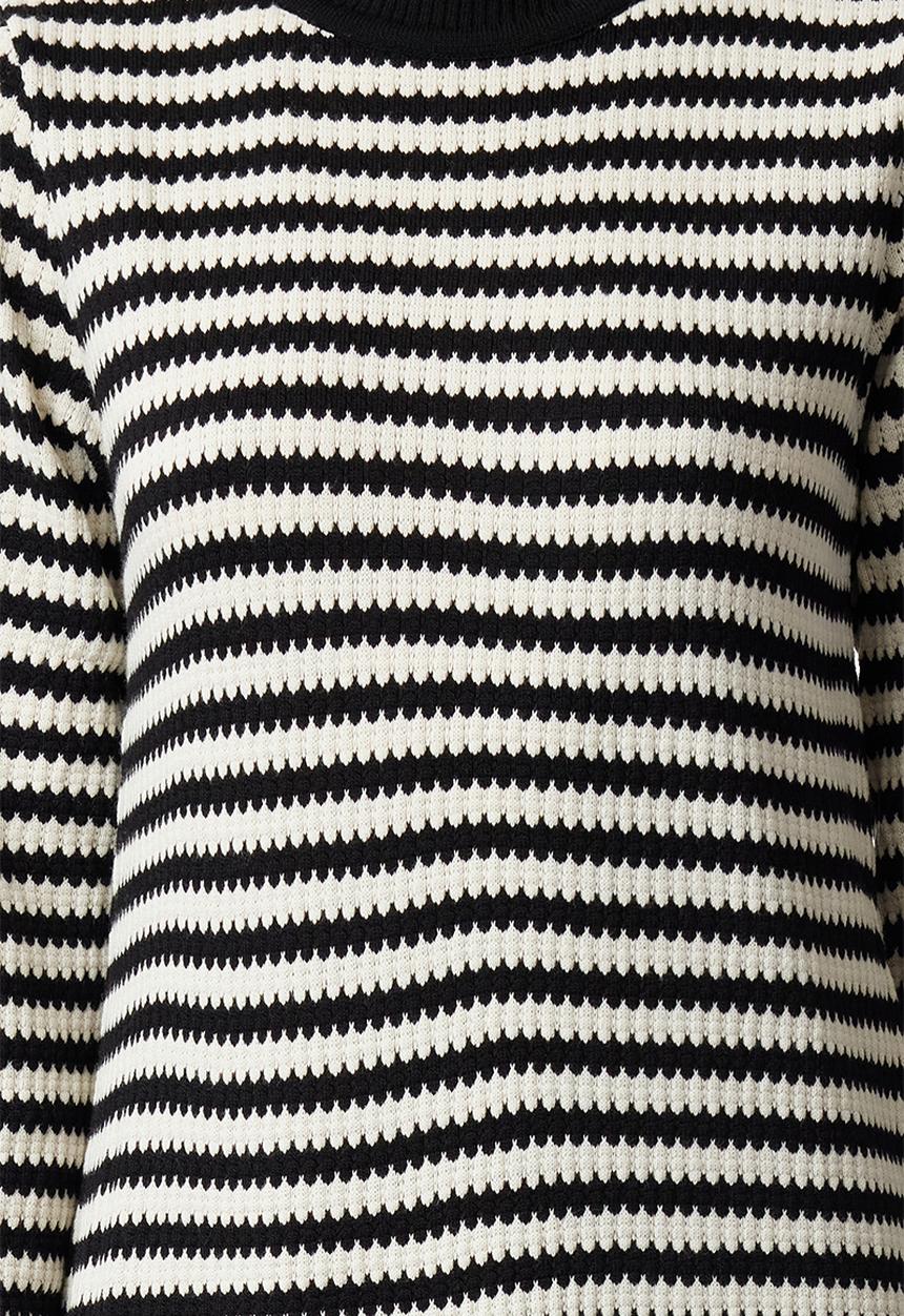 Trendyol - Striped long dress - black and white