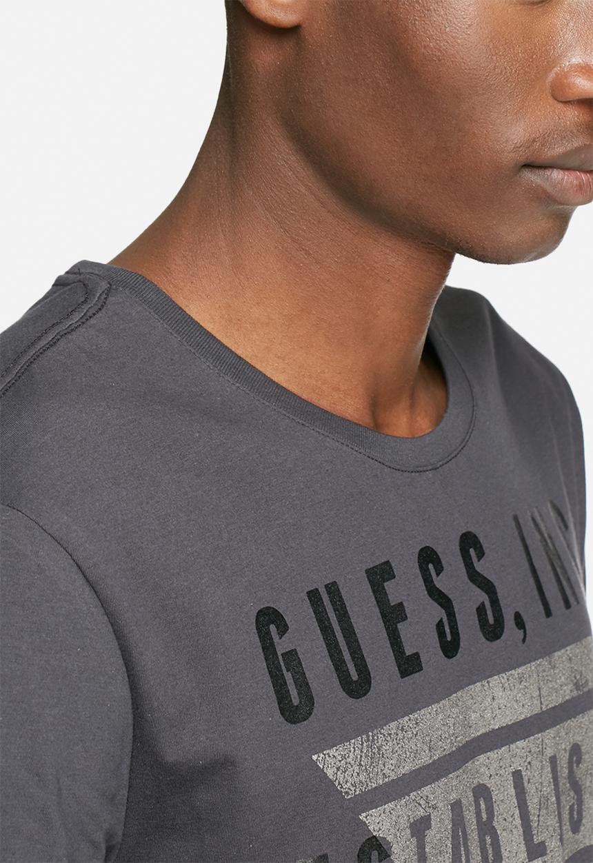GUESS - Inverted tee