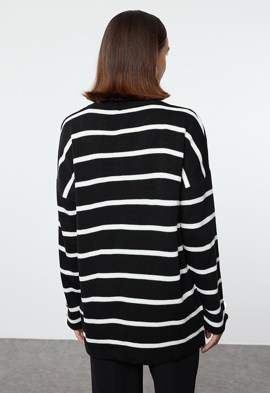 Trendyol - Turtleneck striped basic sweater - black  