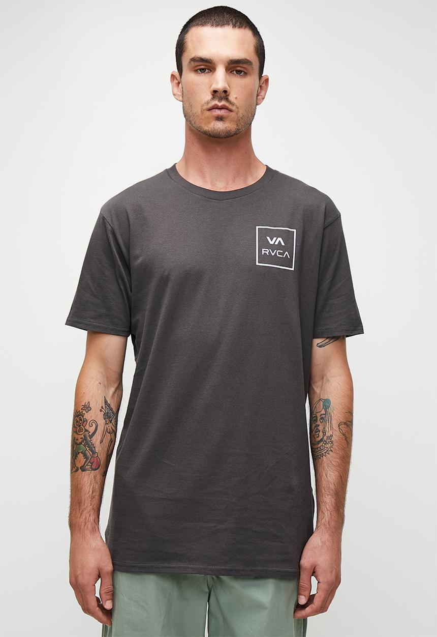 RVCA - Va all the way short sleeve red stitch - pirate black