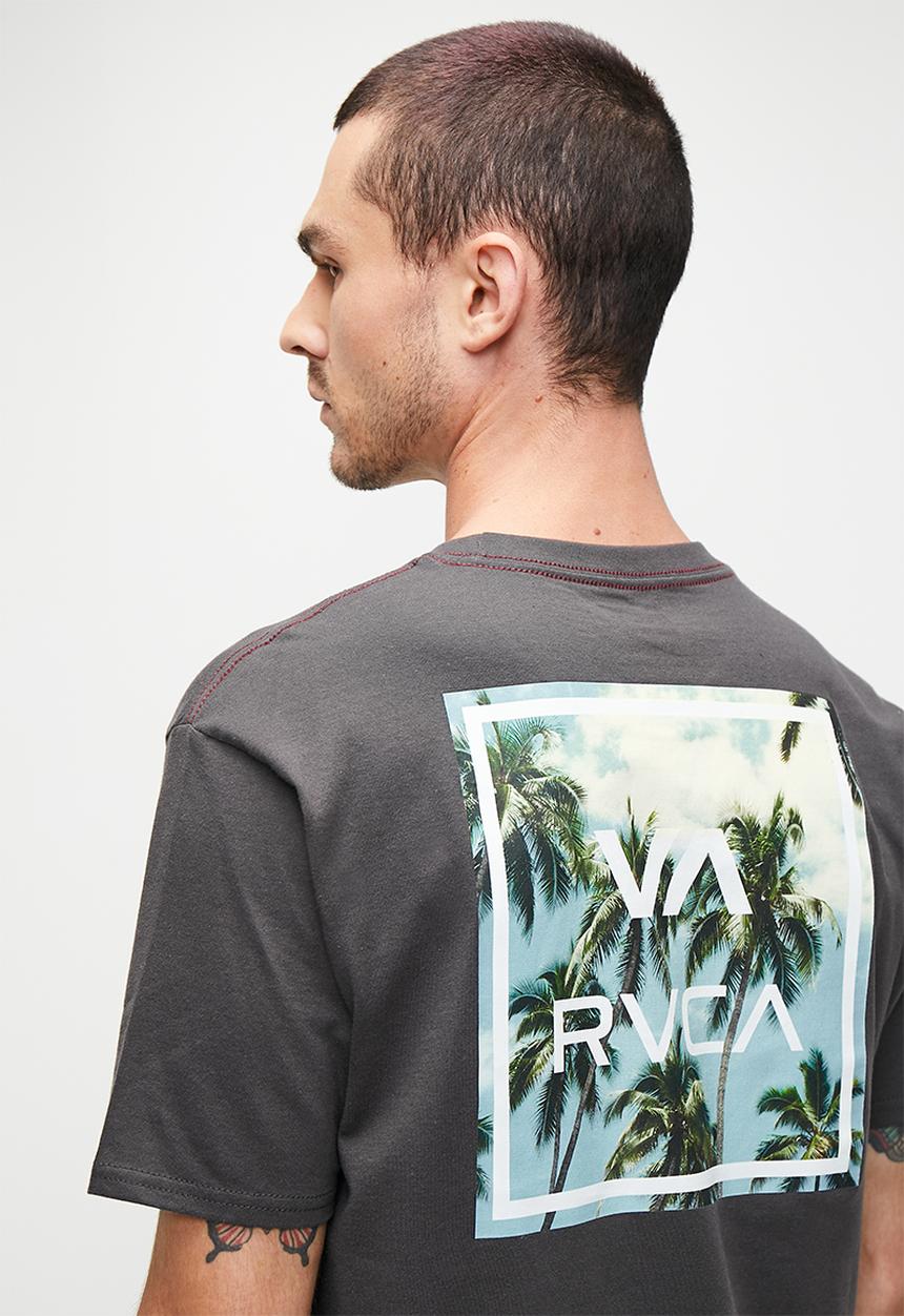 RVCA - Va all the way short sleeve red stitch - pirate black