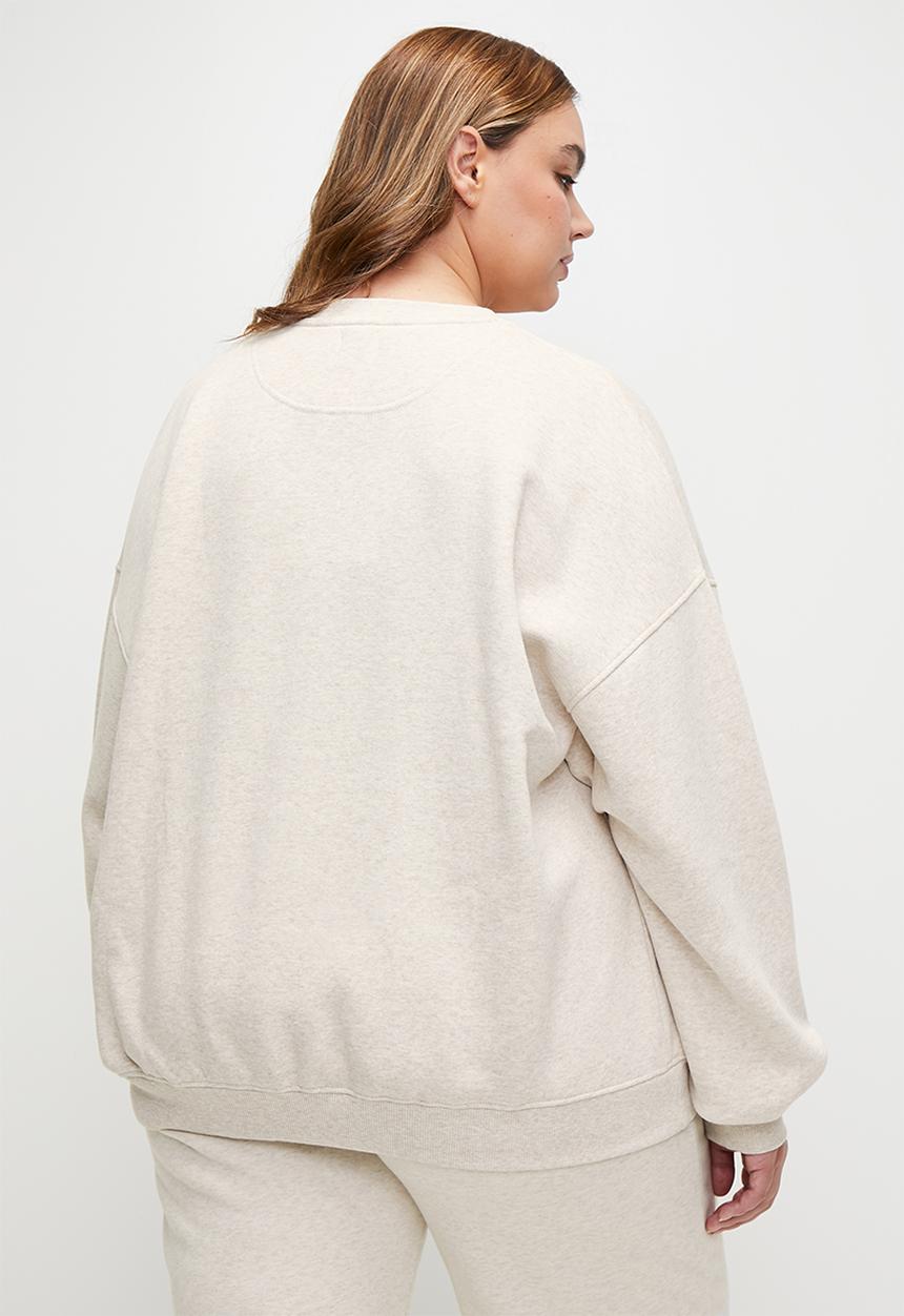 Cotton On - Plus Classic Fleece Crew Sweatshirt - Oatmeal Marle