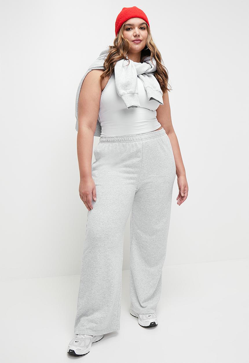 Cotton On - Plus Classic Fleece Wide Leg Sweatpant - Soft Grey Marle