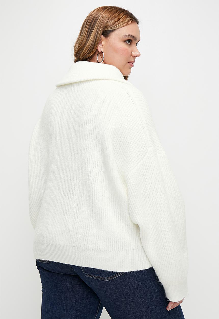 Cotton On - Plus Luxe Half Zip Pullover - White