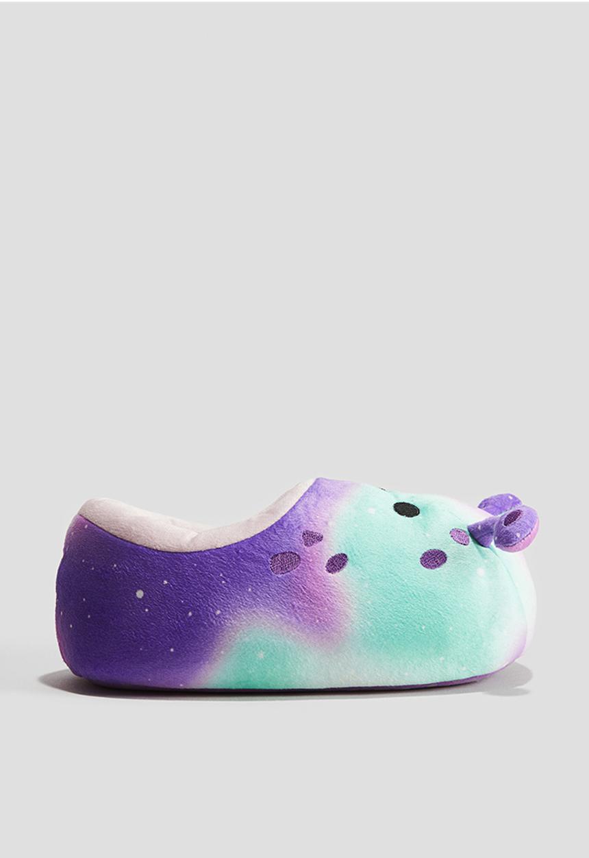 H&M - Fluffy slippers - purple/squishmallows