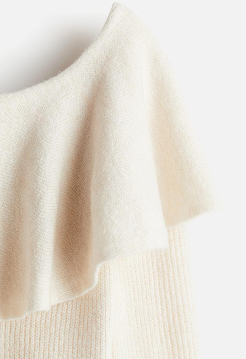 H&M - Flounced off-the-shoulder jumper - cream 