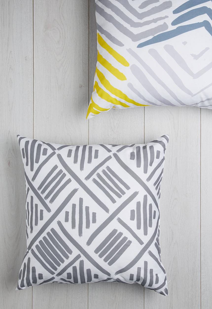 Sixth Floor - Zig zag cushion