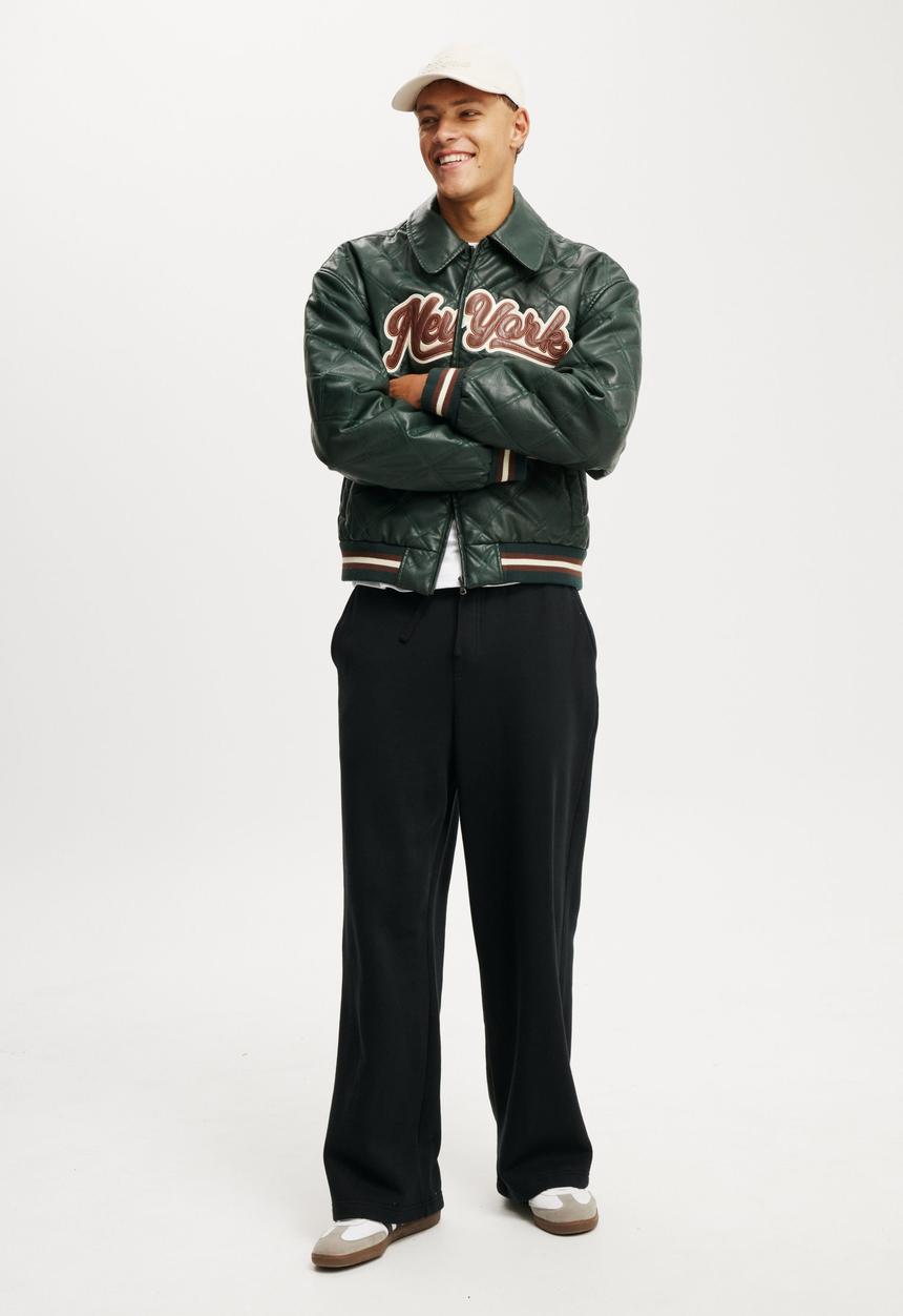 Cotton On - Super Baggy Track Pant - Black