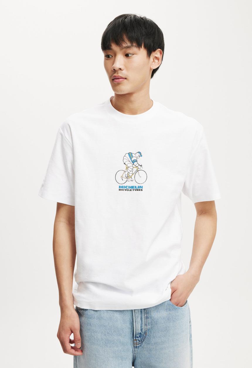 Cotton On - Loose Fit Michelin T-Shirt - Lcn Mic White/Michelin - Tyre Man